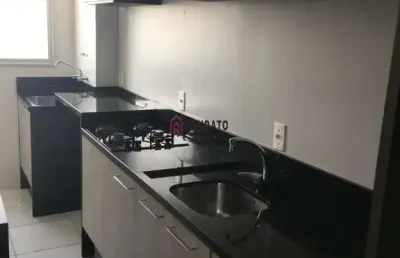 Apartamento com dois dormitórios em condomínio fechado