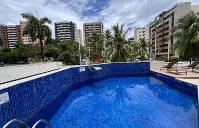 Lindo! 3/4 sendo uma suite, duas garagens, localização privilegiada!
