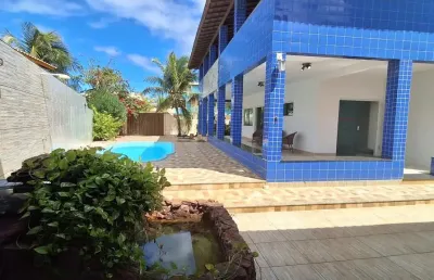Beira mar em condomínio, maravilhosa casa duplex, nascente, 4 suítes, com piscina