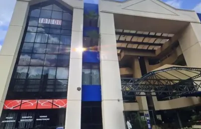 No shopping yemanja trade, excelente opção de sala comercial c/localização previlegiada no rio vermelho.