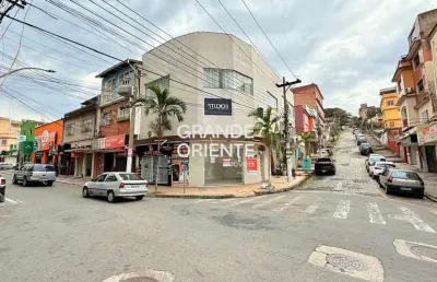 Ponto comercial/loja para alugar com 32m² e 1 banheiro
