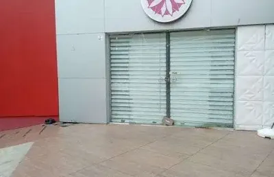 Ponto comercial/loja/box para aluguel possui 80 metros quadrados em madalena - recife - pe