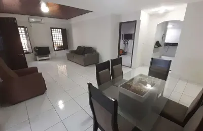Excelente casa de esquina em capim macio – ideal para moradia ou comercial