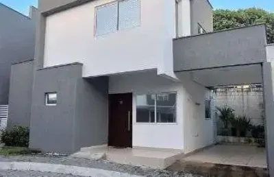 Lindo e aconchegante duplex em condomínio fechado – conforto e exclusividade!