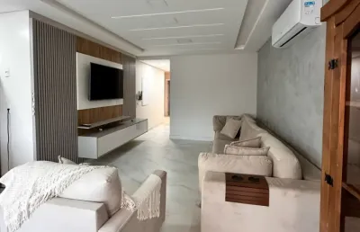 Cobertura com 3 suítes à venda na meia praia, em itapema