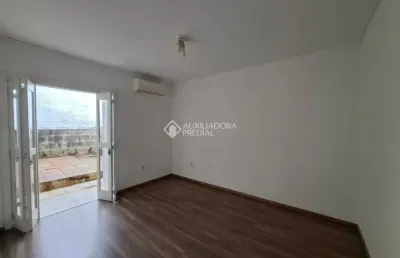 Apartamento de 1 dormitório com área externa e churrasqueira própria