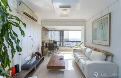 Cobertura com piscina privativa, vista panorâmica e infraestrutura completa!