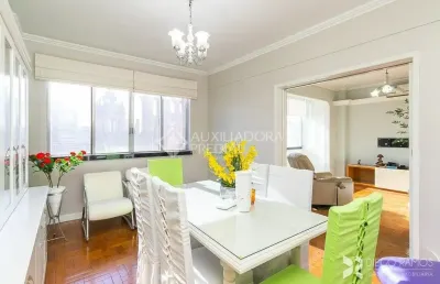 Apartamento amplo e iluminado no centro histórico – 119m², 3 dormitórios e suíte!