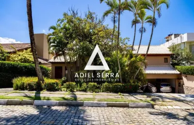 Jardim califórnia | pituaçu | casa 4/4 | 380m² | 3 suítes | piscina | energia solar | 922m² de terreno