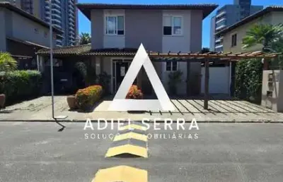 Jaguaribe - 419m² total - 4 quartos sendo 2 suítes - piscina - varanda - brinquedoteca - quiosque - 4 vagas - condomínio c/ infraestrutura