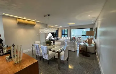 Pituba - 137,84m² - reformado - decorado - semimobiliado - 3 quartos - 2 suítes - dependência completa - climatizado - armários - 2 vagas