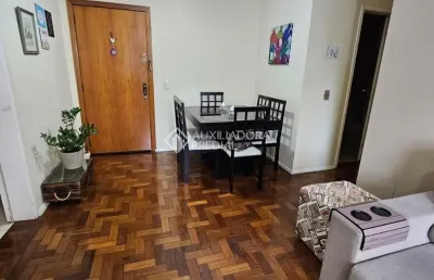 Apartamento com 3 quartos à venda na Avenida Coronel Lucas de Oliveira, 2437, Petrópolis, Porto Alegre