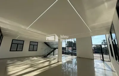 Ponto comercial com 231 metros e mezanino - locação
