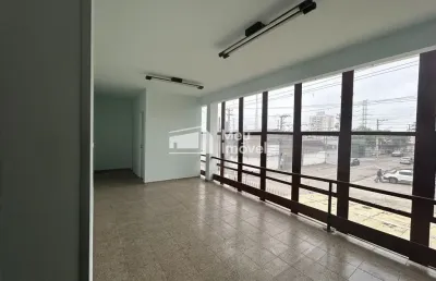Prédio com 12 salas para alugar na Rua Irmã Emília Michelin, 74, Jardim América, São José dos Campos