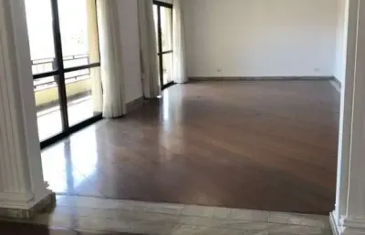 Venda de apartamento com 320 m², 3 suites 4 vagas, na aclimação!