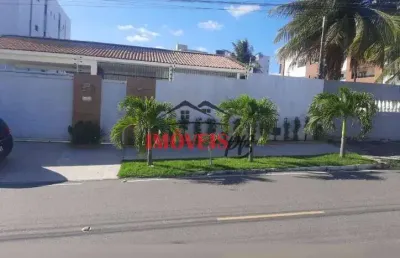 Casa de esquina nos bancários, com 4 quartos e área de lazer