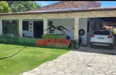 Casa na praia de carapibus. com 4 quartos sendo 3 suítes a 200 m da praia