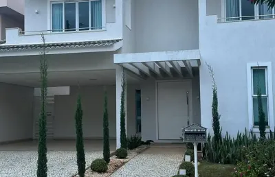 Sobrado 4 suítes em condomínio de luxo. aluga sem fiador.