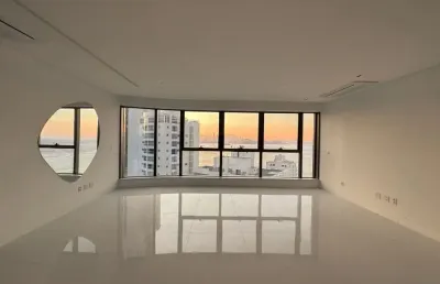 Apartamento com 4 quartos para alugar na Avenida Normando Tedesco, 1400, Centro, Balneário Camboriú
