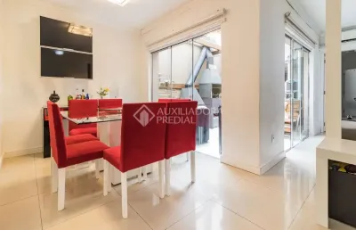 Apartamento com 3 quartos à venda na Avenida Coronel Lucas de Oliveira, 2315, Petrópolis, Porto Alegre