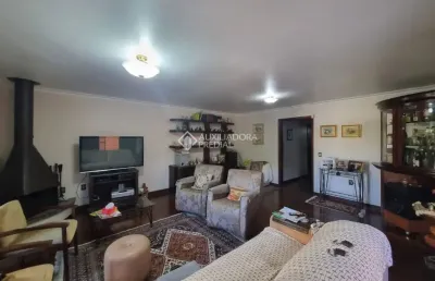 Casa 2 andares individualizadas de 5 dor ,2 suítes garagem para 3 carros