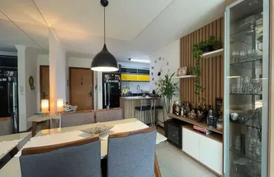 Descubra seu novo lar no aconchegante empreendimento caravagio, localizado na rua juvêncio costa, em trindade, florianópolis. este apartamento semi mobiliado conta com 70,32 m² de área privativa e ofe