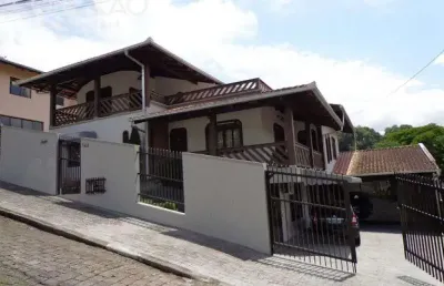 Casa com 6 quartos à venda em água verde, blumenau , 302 m2 por r$ 900.000