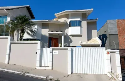 Casa com 3 quartos para alugar no ariribá, balneário camboriú , 304 m2 por r$ 30.000