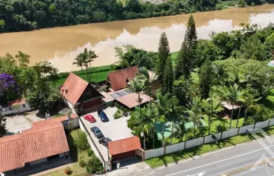 Casa com 4 quartos à venda em poço grande, gaspar , 364 m2 por r$ 2.980.000