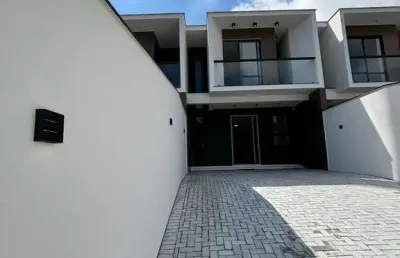 Sobrado geminado de alto padrão do ladinho do centro!