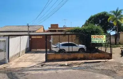 Casa para venda possui 295 metros quadrados com 4 quartos em taguatinga sul - brasília - df
