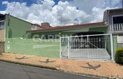 Aluga-se casa residencial/comercial próximo à lagoa do taquaral com 3 dormitorios