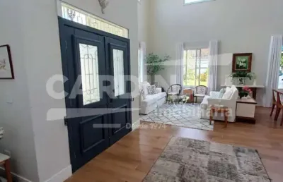Casa de condomínio com 5 quartos e 7 banheiros à venda, 366 m² por r$ 3.000.000.