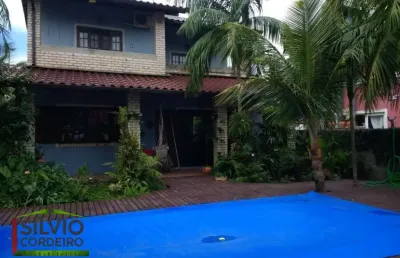 Casa com 3 quartos à venda na rua isaltina de assunção farias, 473, rio tavares, florianópolis por r$ 2.150.000