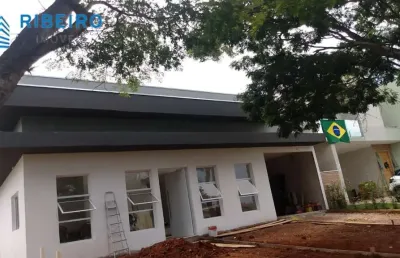 Casa a venda condomínio ninho verde 1, são 4 suítes