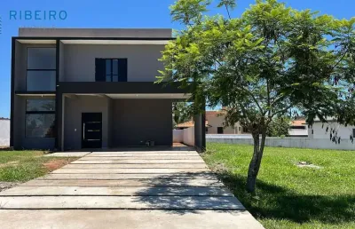 Sobrado de 4 suítes a venda condomínio ninho verde 1 r$ 850mil