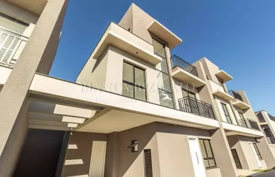Casa alto padrão em condomínio, pronta para morar no água verde!