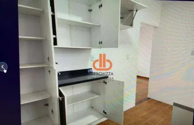Apartamento um dormitório no boqueirão, 2 andar .ótima localização