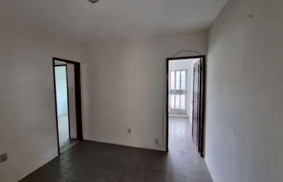 Casa / sobrado na brasilândia com 2 quartos perto do antigo clube tamoio