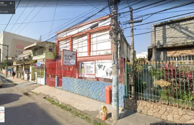 Casa duplex no centro para fins comerciais na rua do partage shopping