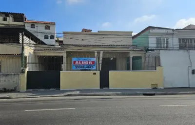 Casa comercial no centro com 5 quartos perto da garagem do samu