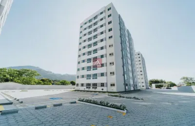 Apartamento semimobiliado de dois quartos com suíte em biguaçu