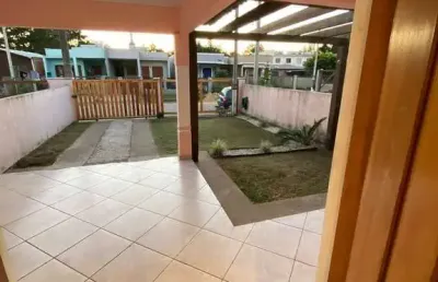 Casa com 2 quartos à venda no Tramandaí Sul, Tramandaí 