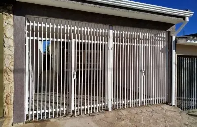 Casa com 2 quartos à venda na rua adelino garcia, 345, jardim são joão, salto por r$ 320.000