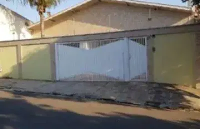 Casa com 3 quartos à venda na rua grécia, 473, jardim celani, salto por r$ 800.000