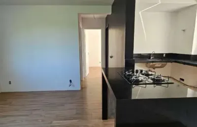 Apartamento à venda em salto-sp, jardim santa lúcia: 2 quartos, sala, banheiro, 2 vagas de garagem, 45m².