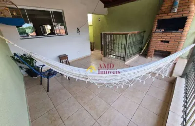 Casa com 2 quartos à venda na Rua Maria Estênico, Vila Rezende, Piracicaba