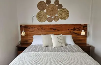 Amplo apartamento a venda apenas 3 quadras do calçadão central de ubatuba sp