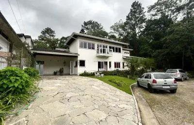 Casa de condomínio em ubatuba, estuda troca com apartamento em são paulo