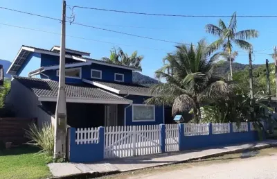 Casa com 4 quartos à venda no horto, ubatuba , 256 m2 por r$ 1.100.000